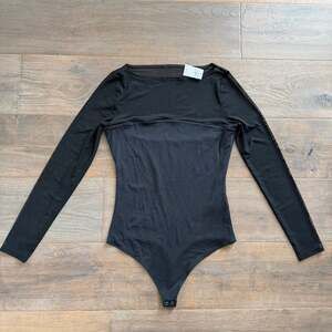 Abercrombie & Fitch Long-Sleeve Mesh Panel Crewneck Bodysuit Black Sz Medium